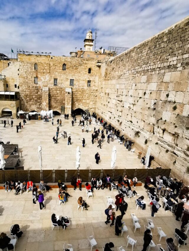 Unveiling the Mysteries: 15 Hidden Gems of the Western Wall You’ve Never Heard Of”